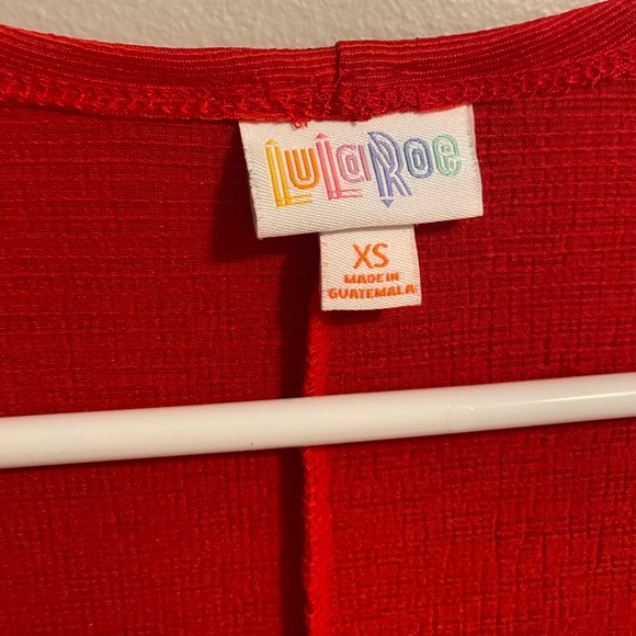 ☀️ LulaRoe “Joy” Sleeveless Red Vest - XS - Picture 2 of 8